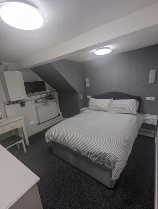 Free Parking, 1 Bed Flat Park Street Weymouth