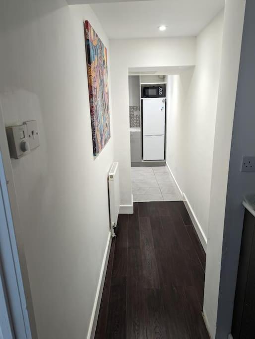 Free Parking, 1 Bed Flat Park Street Apartment