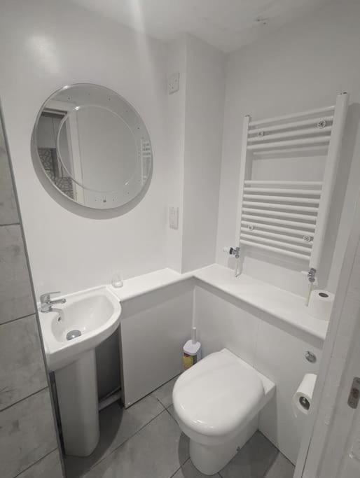 Free Parking, 1 Bed Flat Park Street Apartment Weymouth